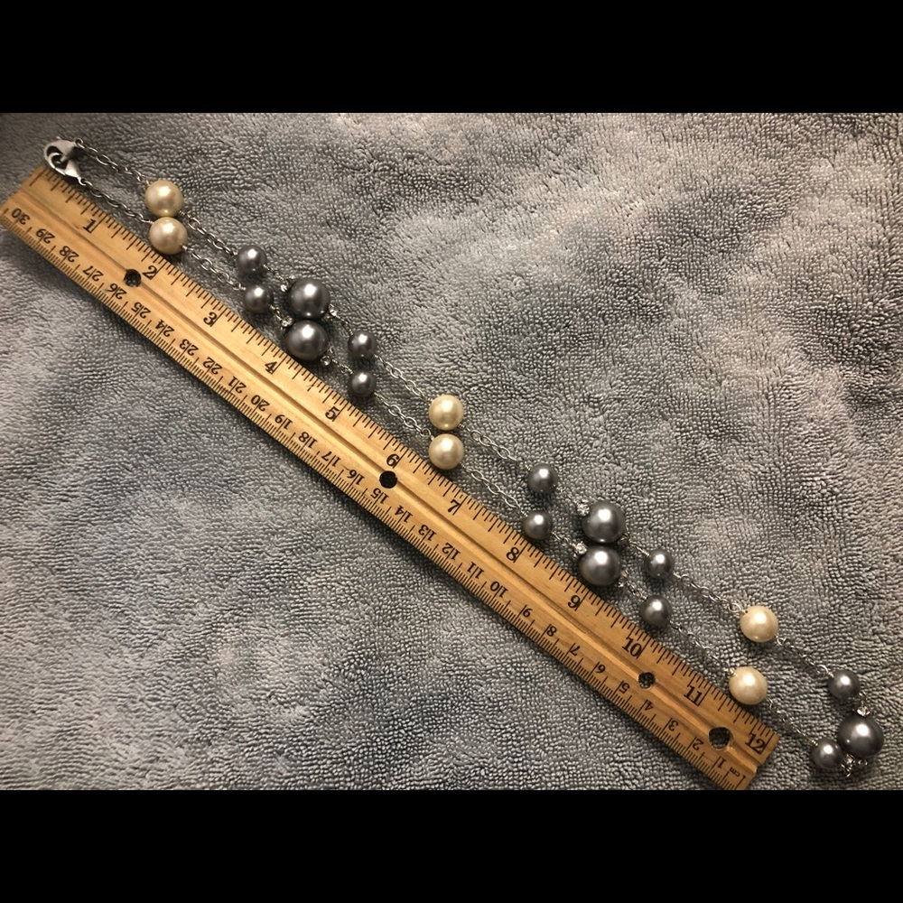 Lia Sophia beaded necklace